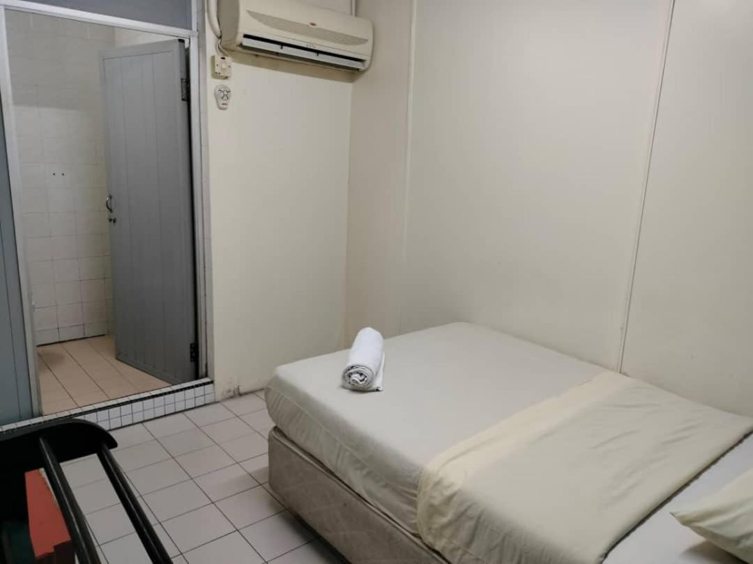 White Hotel Malacca Buitenkant foto