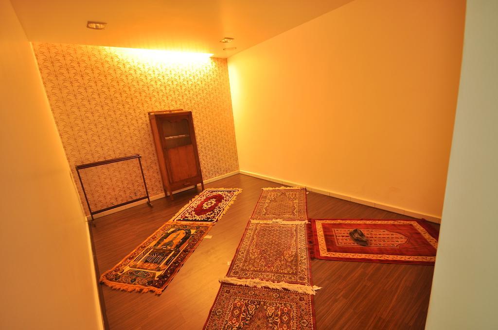 White Hotel Malacca Buitenkant foto